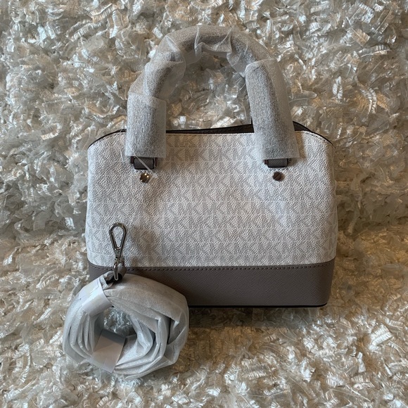 MICHAEL KORS SAVANNAH SMALL SATCHEL - Picture 2 of 7